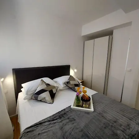 Apartment Cvita Omis