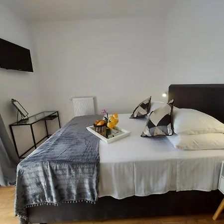 Cvita Apartment *